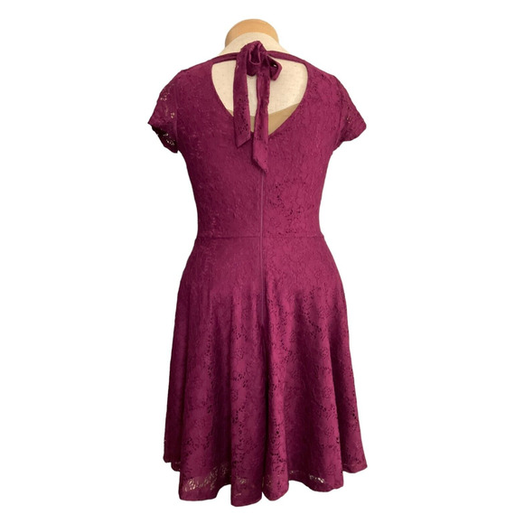 My Michelle Juniors Burgundy Lace Fit-and-Flare Dress Size 11 Open Back New - Picture 2 of 14